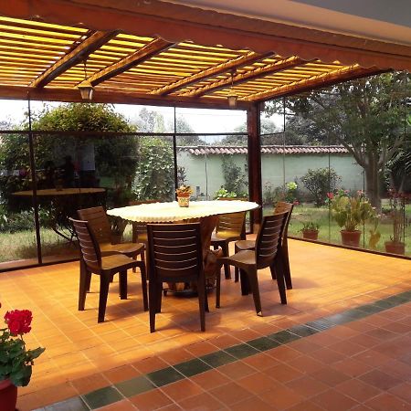 Quinta La Gardenia Hotel Puembo Buitenkant foto