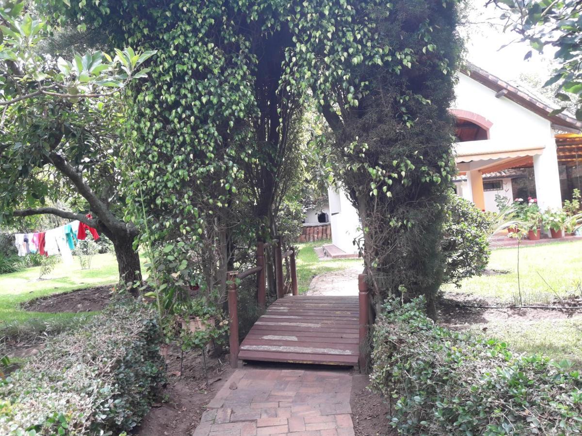 Quinta La Gardenia Hotel Puembo Buitenkant foto